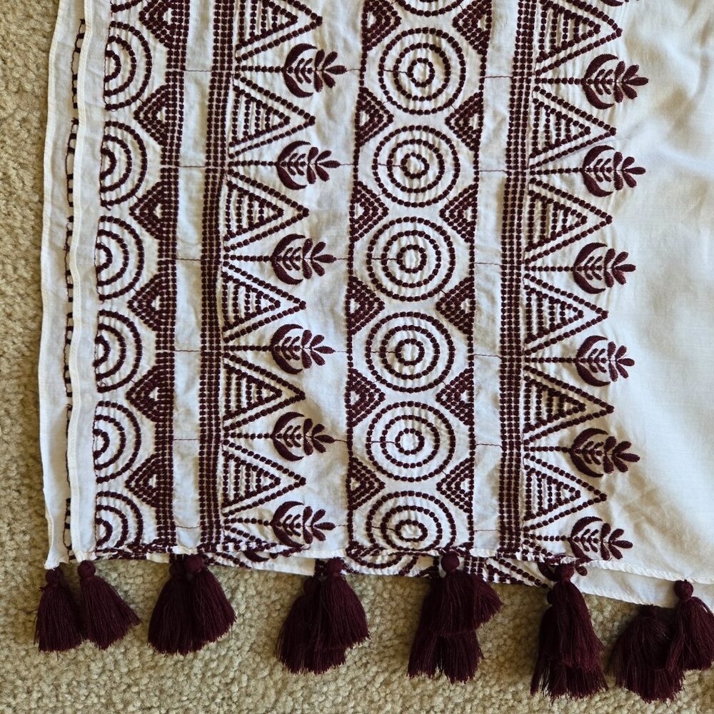 NWT Club Monaco Rasa Embroidered Scarf Cotton Silk Wildberry - Picture 6 of 12